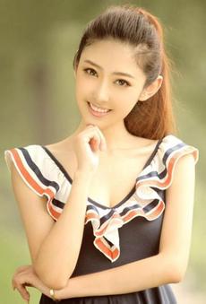 被同学包养的妈妈封面