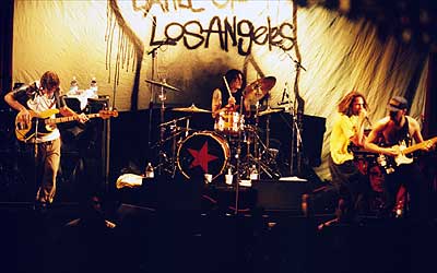 我眼中看到的是黑色 我眼中看到的是黑色